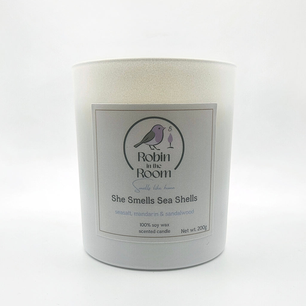 She Smells Sea Shells | Sea Salt, Jasmine & Cashmere Candle