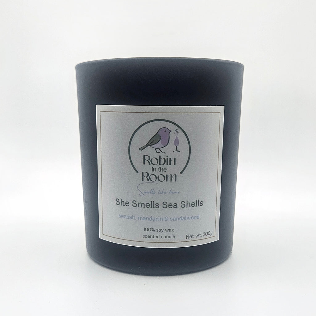 She Smells Sea Shells | Sea Salt, Jasmine & Cashmere Candle